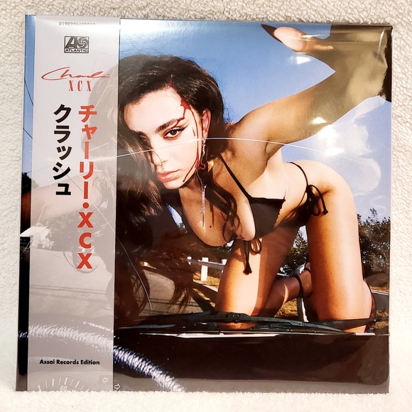 Charli XCX - Crash Vinyl LP Grey Colour Assai Obi V2 Edition 2022 - Picture 1 of 2